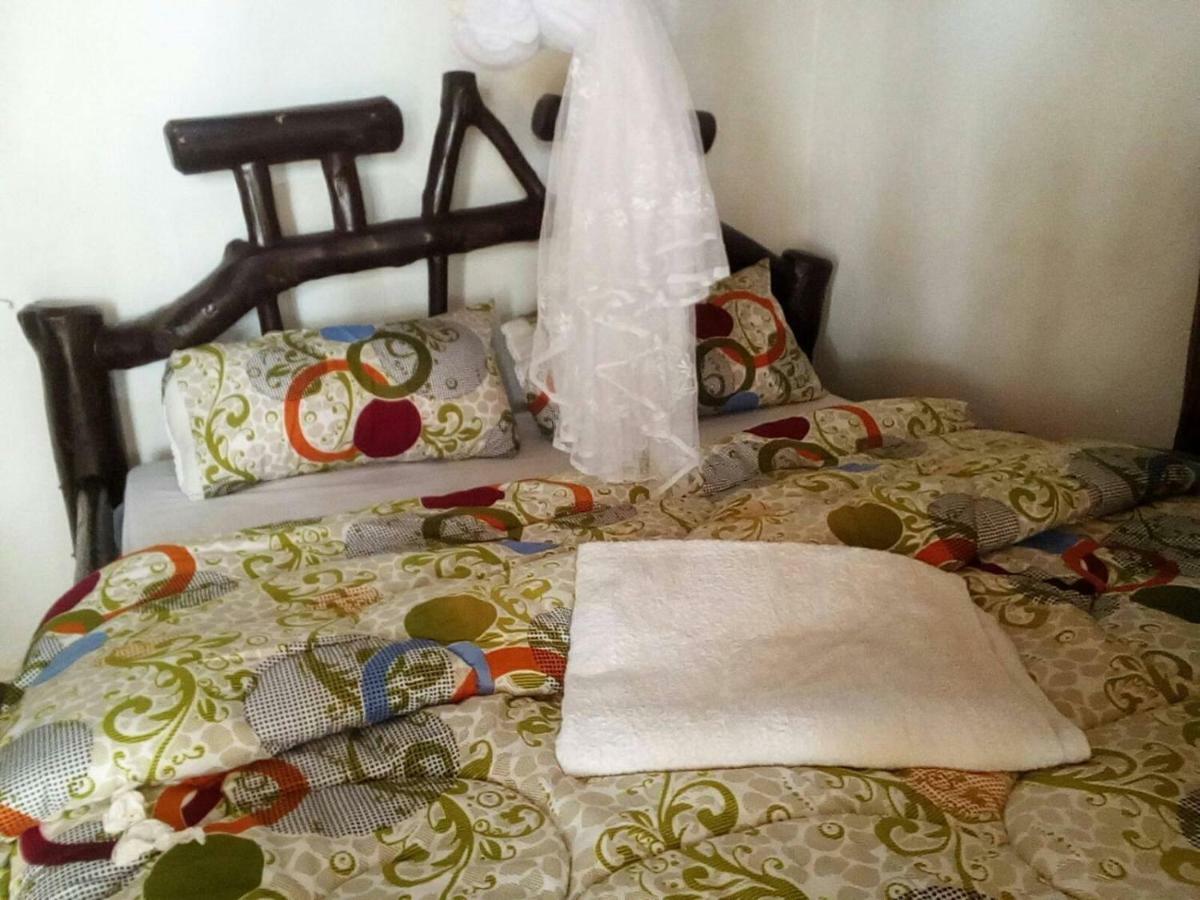 Ruhija Community Rest Camp Bed and Breakfast Kabale Buitenkant foto