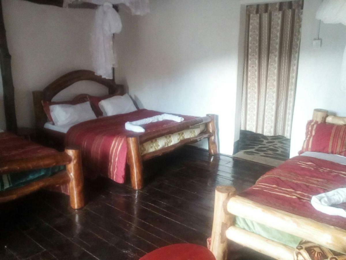 Ruhija Community Rest Camp Bed and Breakfast Kabale Buitenkant foto